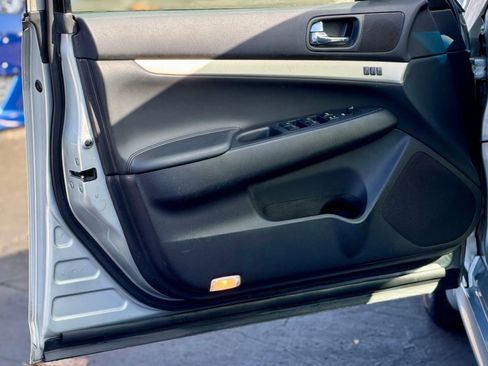 Used 2008 INFINITI G35 Journey w/ Premium Pkg image 10