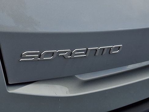 New 2026 Kia Sorento LX FWD image 5