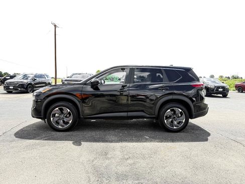 Used 2025 Nissan Rogue SV FWD image 9