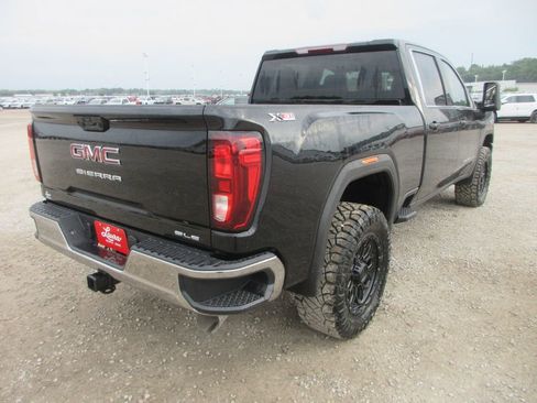 New 2026 GMC Sierra 2500 SLE w/ SLE Value Package; AWD/4WD image 5