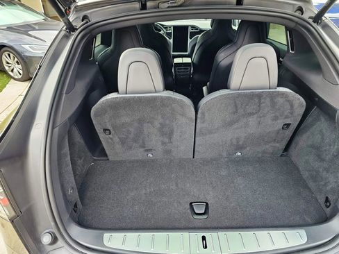 Used 2017 Tesla Model X 75D image 5