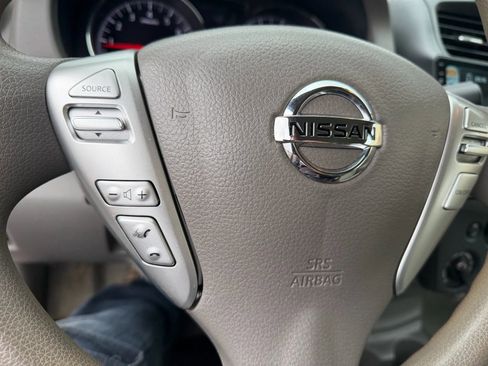 Used 2016 Nissan Versa SV image 13