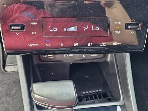 Used 2022 Hyundai Tucson SEL w/ Convenience + Premium Package FWD image 28