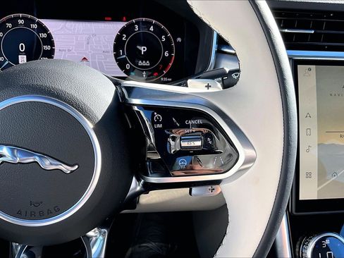 Used 2024 Jaguar XF R-Dynamic SE image 18