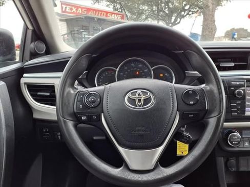 Used 2015 Toyota Corolla LE FWD image 17