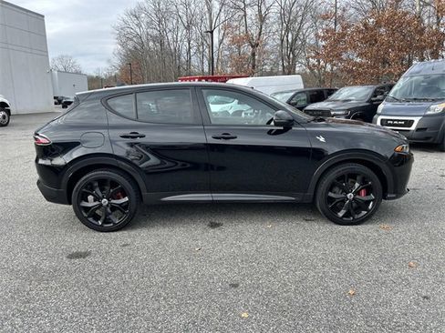 Used 2024 Dodge Hornet R/T Plus w/ Track Pack image 2