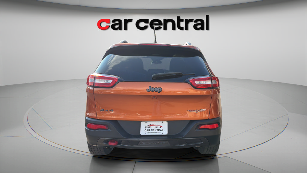 Used 2015 Jeep Cherokee Trailhawk w/ Comfort/Convenience Group AWD/4WD image 5