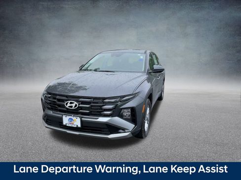 Certified 2025 Hyundai Tucson SE image 7