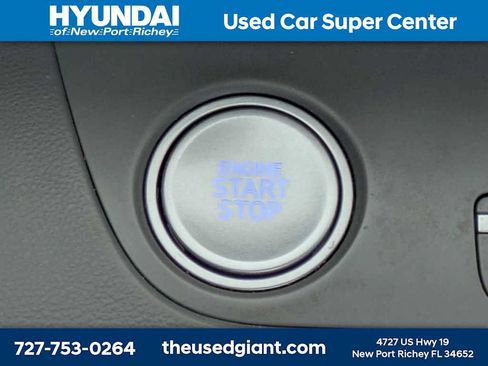 Used 2024 Hyundai Elantra SEL FWD image 30