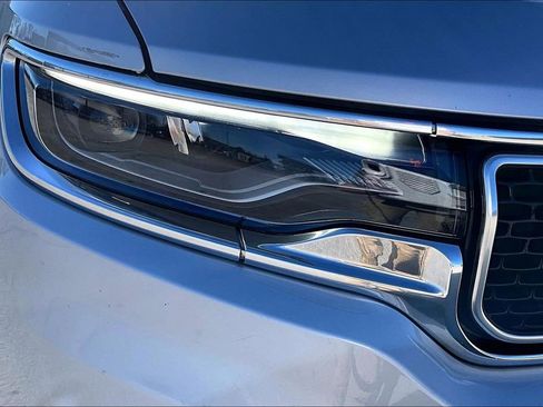 Used 2024 Jeep Wagoneer L Series II image 31