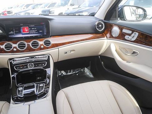Used 2017 Mercedes-Benz E 400 E 400 image 15