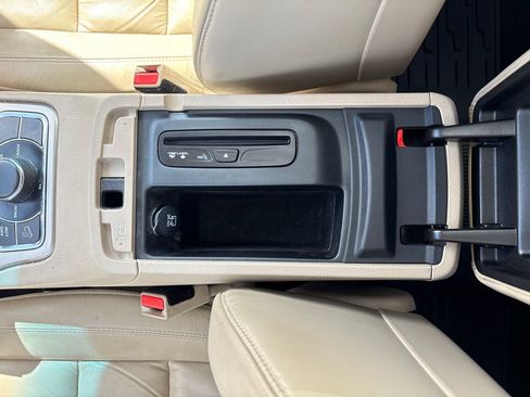 Used 2015 Jeep Grand Cherokee Limited AWD/4WD image 28