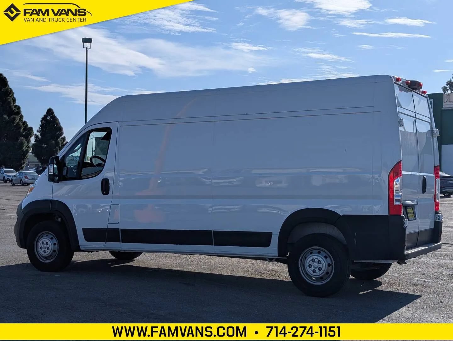 Used 2023 RAM ProMaster 2500 w/ Interior LED Lighting Group FWD image 5