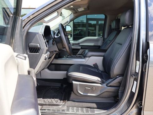Used 2020 Ford F350 XLT w/ XLT Premium Package AWD/4WD image 9