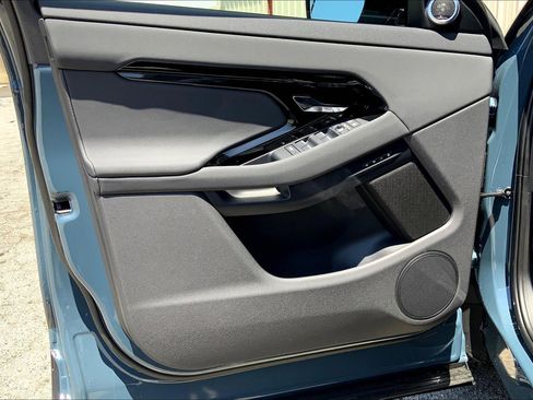 New 2026 Land Rover Range Rover Evoque S image 11