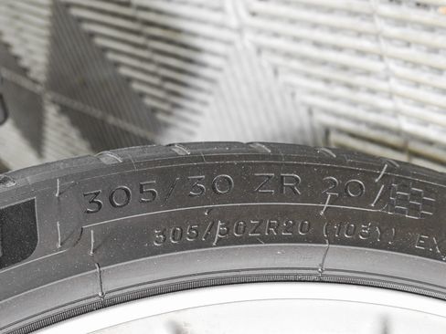 Used 2017 Porsche 911 Carrera S image 28