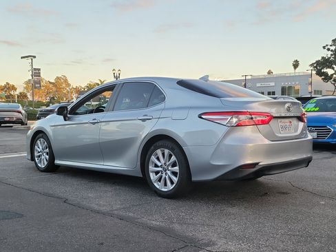 Used 2019 Toyota Camry LE image 31