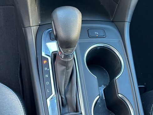 Used 2023 Chevrolet Equinox LT w/ Driver Convenience Package image 21