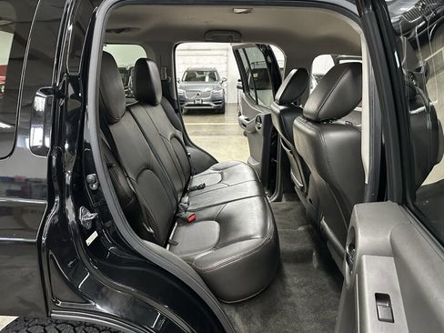 Used 2012 Nissan Xterra PRO-4X w/ Pro-4x Leather Pkg image 15