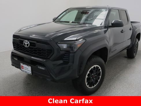 Certified 2024 Toyota Tacoma TRD Off-Road image 2