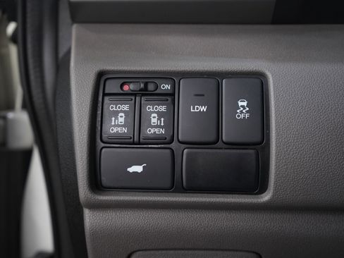 Used 2015 Honda Odyssey EX-L image 31