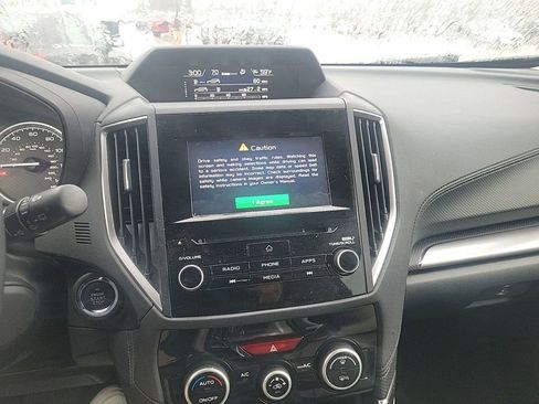 Used 2023 Subaru Forester Premium image 12