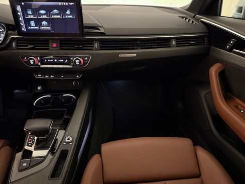 Used 2023 Audi A4 2.0T Premium w/ Convenience Package image 29