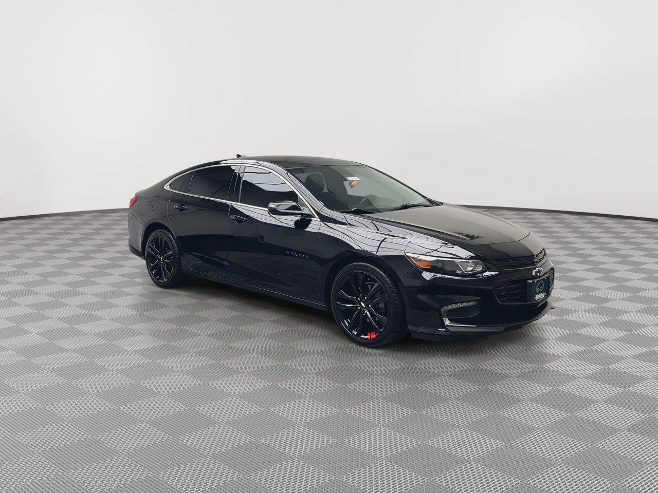 Certified 2018 Chevrolet Malibu LT w/ Leather Package FWD image 29