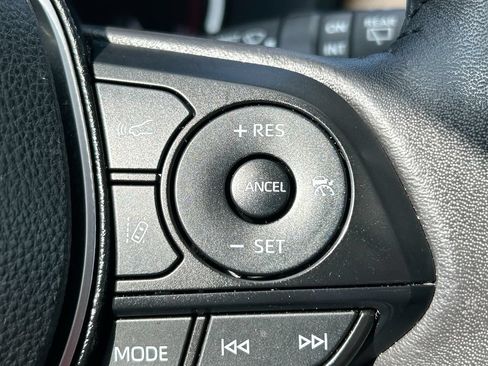 Used 2025 Toyota RAV4 XLE Premium w/ Weather Package FWD image 19