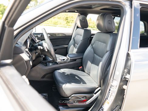 Used 2019 Mercedes-Benz GLS 450 4MATIC image 16