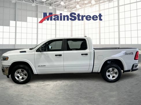 Used 2025 RAM 1500 Big Horn AWD/4WD image 2