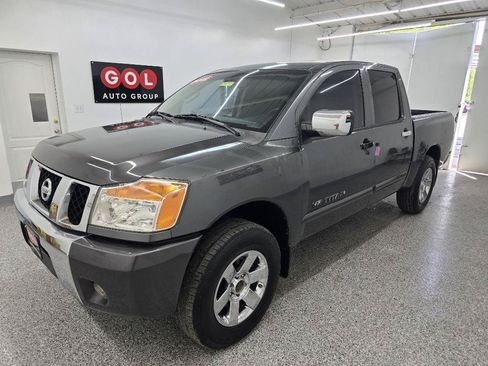 Used 2012 Nissan Titan SV RWD image 3