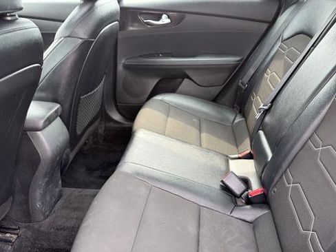 Used 2022 Kia Forte GT-Line w/ GT-Line Premium Package FWD image 18