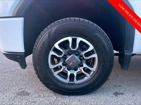 Used 2023 GMC Sierra 2500 AT4 w/ Gooseneck/5TH Wheel Package AWD/4WD image 8
