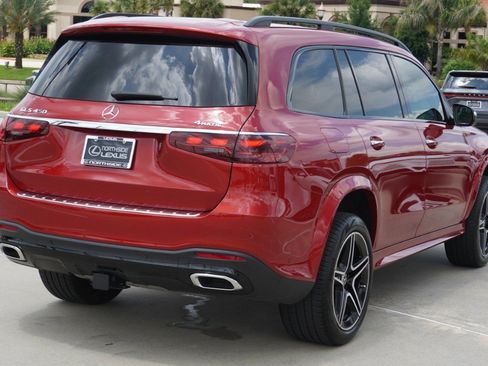 Used 2024 Mercedes-Benz GLS 450 4MATIC image 6