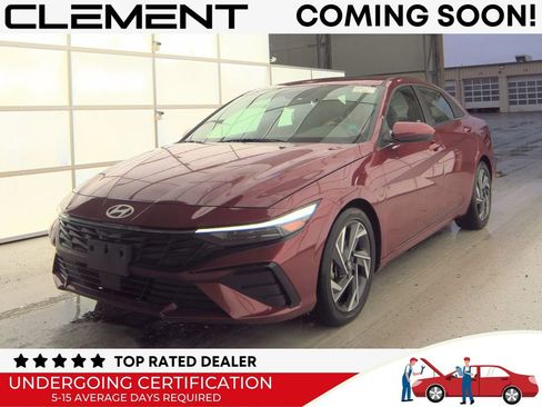Used 2025 Hyundai Elantra SEL image 1