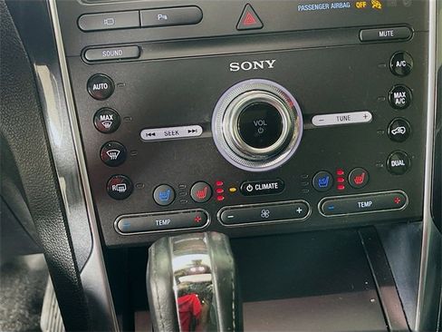 Used 2019 Ford Explorer Sport w/ Equipment Group 401A image 17