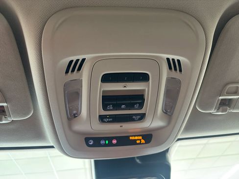 Used 2023 Buick Envision Essence w/ Technology Package I AWD/4WD image 33