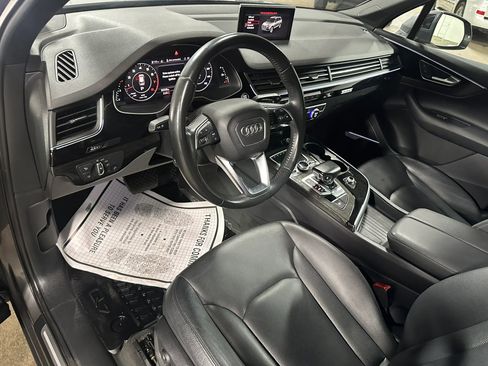 Used 2018 Audi Q7 3.0T Premium Plus w/ Premium Plus Package AWD/4WD image 11