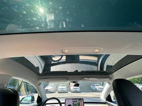 Used 2018 Tesla Model 3 Long Range AWD/4WD image 16