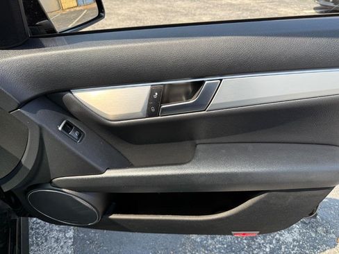 Used 2013 Mercedes-Benz C 250 Sedan image 21