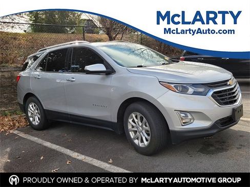 Used 2018 Chevrolet Equinox LT w/ Sun & Infotainment Package image 1