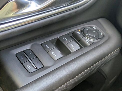 Used 2023 Chevrolet Tahoe Premier w/ Advanced Technology Package image 18