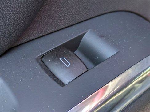 New 2026 Chevrolet Traverse LT w/ Sun and Wheel Package image 27