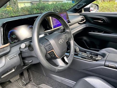 Used 2024 Toyota Crown image 14