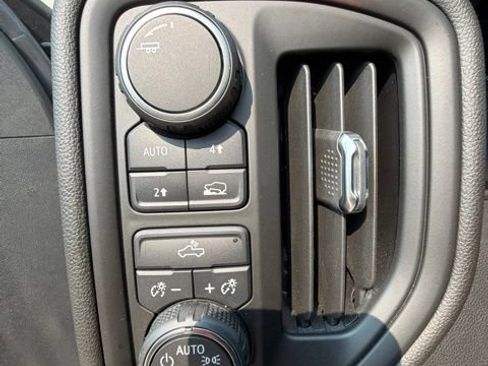 Used 2022 Chevrolet Silverado 1500 W/T w/ WT Value Package AWD/4WD image 25