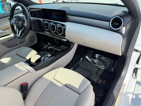 Used 2020 Mercedes-Benz A 220 4MATIC image 28