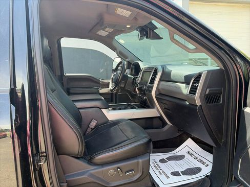 Used 2018 Ford F250 Lariat w/ Lariat Ultimate Package AWD/4WD image 11