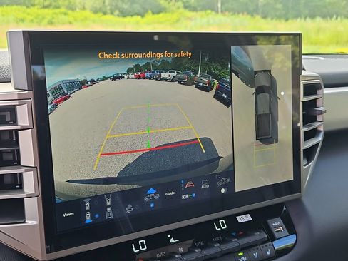 New 2026 Toyota Tundra Limited AWD/4WD image 7