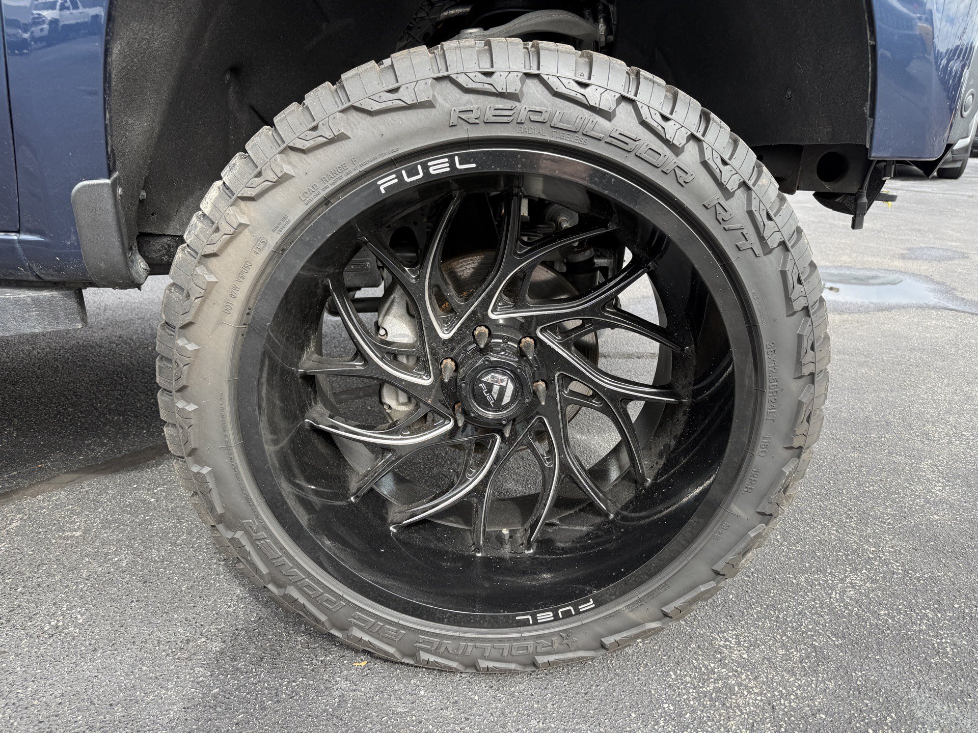 Used 2021 Chevrolet Silverado 1500 LT w/ Z71 Off-Road Package AWD/4WD image 33